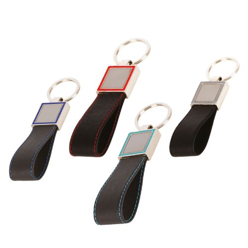 Metal Plakalı Deri Anahtarlık Metal Plakalı Deri Anahtarlık